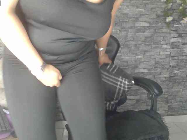Danna-Paolaa webcam
