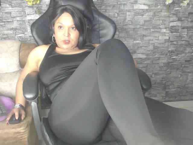 Danna-Paolaa webcam