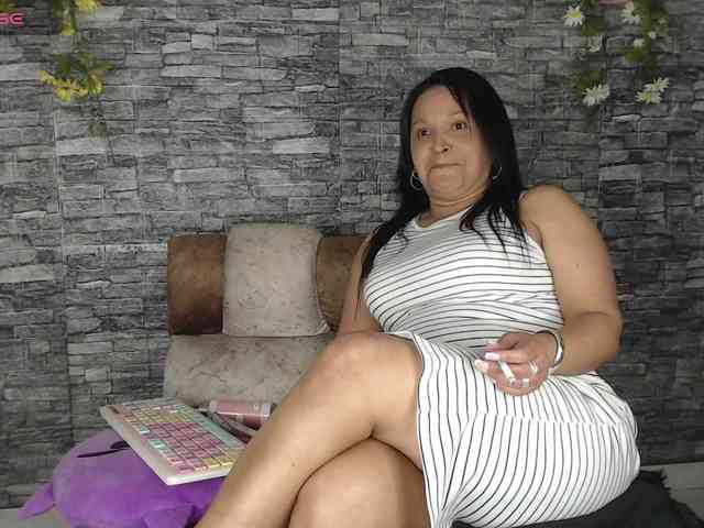 Danna-Paolaa webcam
