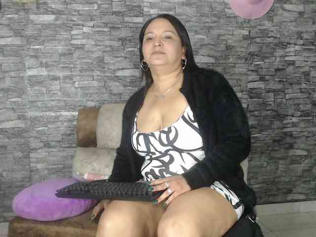 Danna-Paolaa Danna-Paolaa