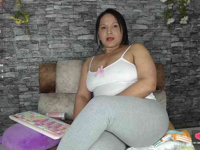 Danna-Paolaa webcam