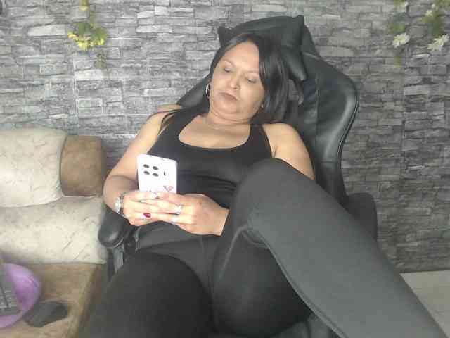 Danna-Paolaa webcam