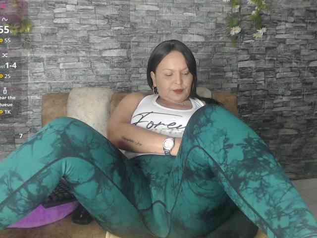 Danna-Paolaa webcam