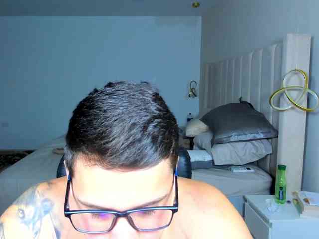 Joshtinker Live Webcam on BongaCams