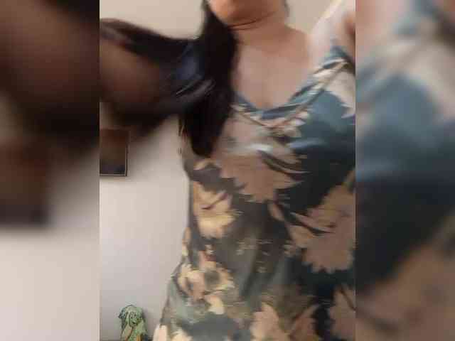 AnnaSova webcam