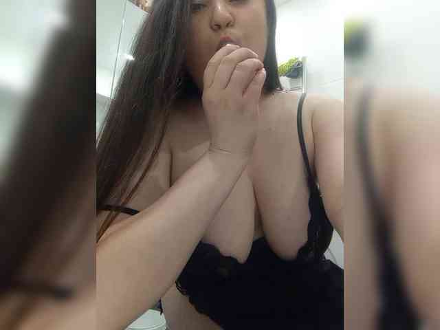 AnnaSova webcam