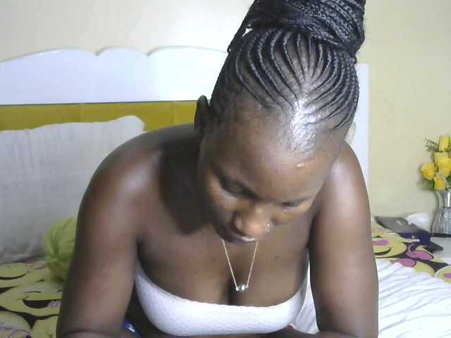 BradBubble Live Cam on BongaCams