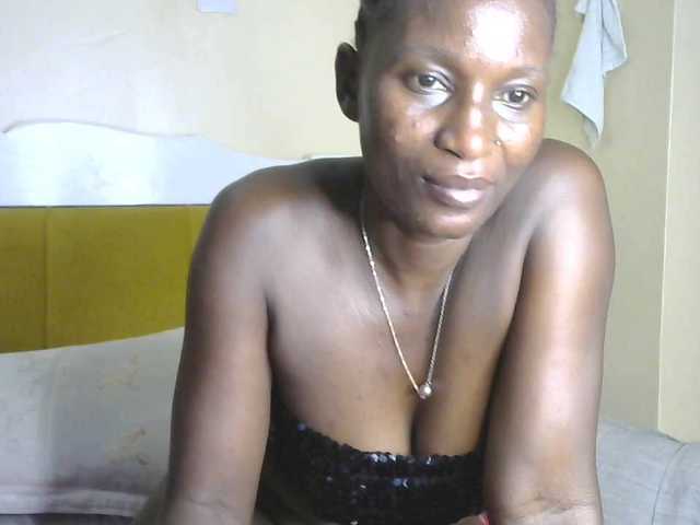 BradBubble's BongaCams show and profile