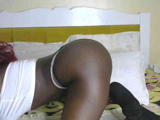 BradBubble Live Webcam on BongaCams