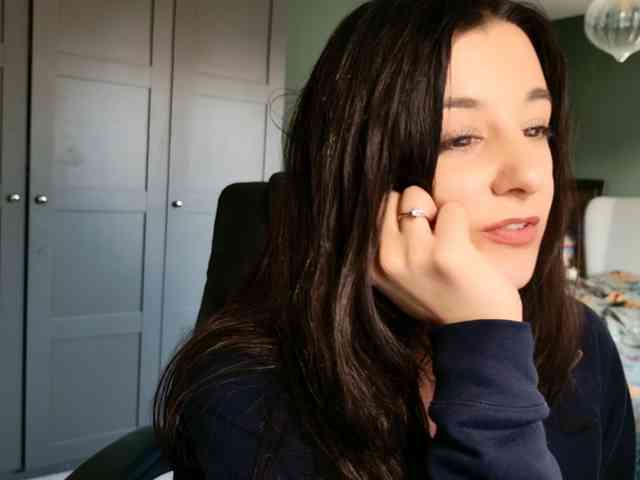 magicinabox Live Webcam on BongaCams