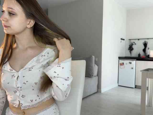 Mariahiness18 webcam