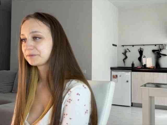 Mariahiness18 webcam