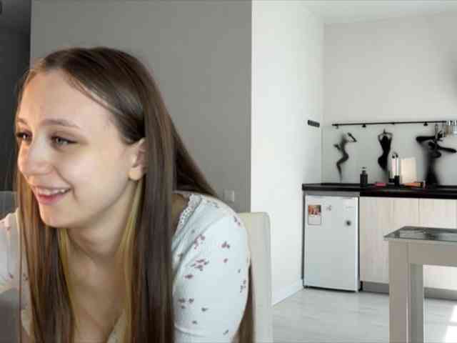 Mariahiness18 webcam
