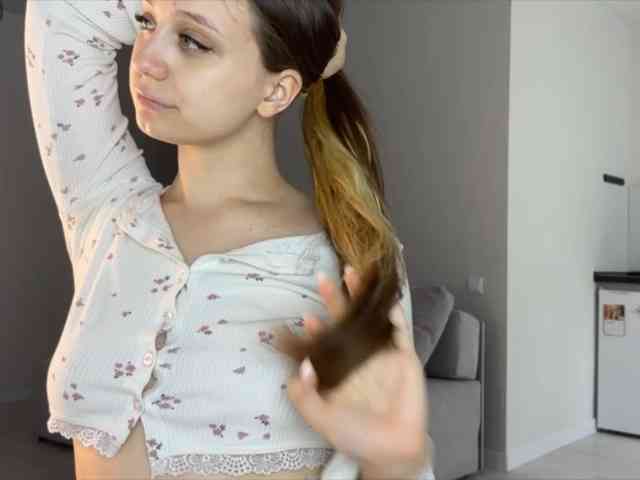 Mariahiness18 webcam