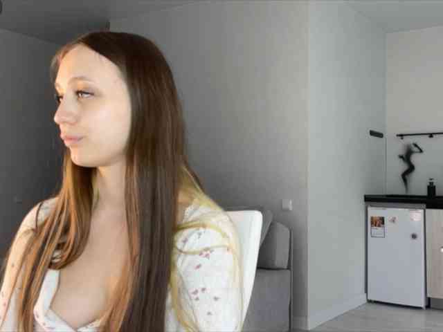 Mariahiness18 webcam