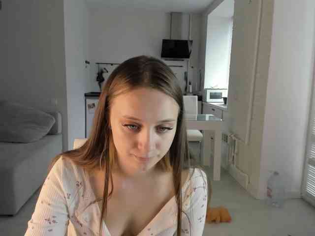 Mariahiness18 webcam