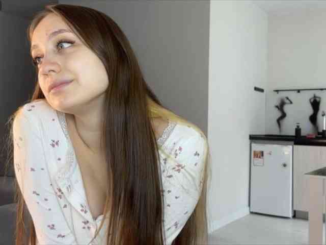 Mariahiness18 webcam