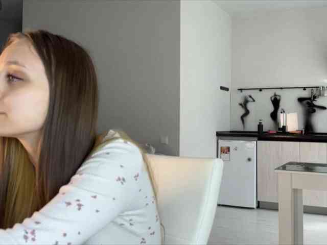 Mariahiness18 webcam