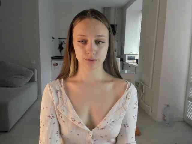 Mariahiness18 webcam