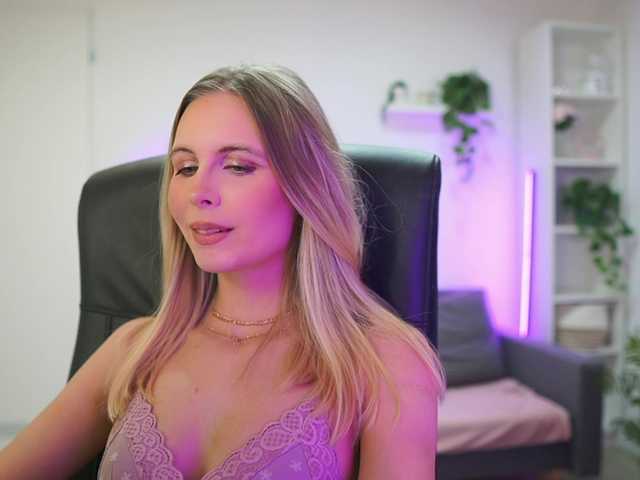 catecrago's BongaCams show and profile