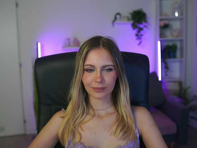 catecrago's BongaCams show and profile