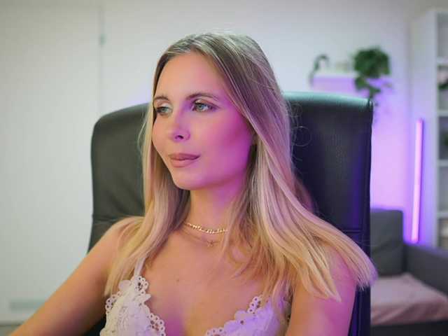 catecrago's BongaCams show and profile