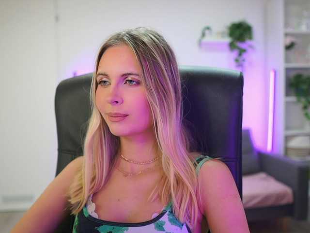 catecrago's BongaCams show and profile