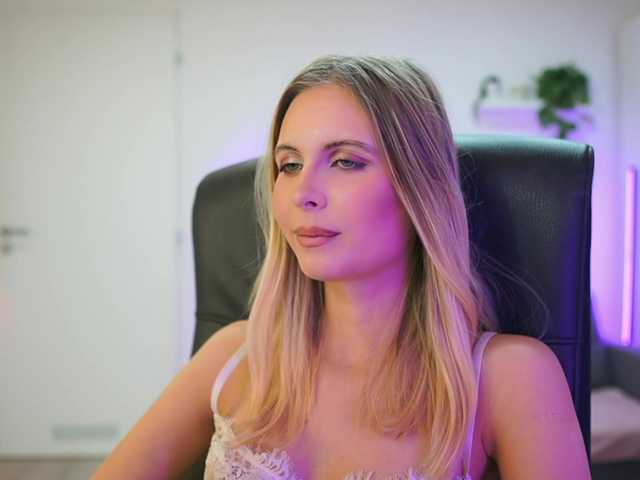 catecrago's BongaCams show and profile