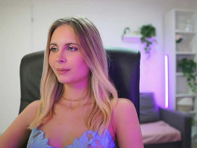 catecrago's BongaCams show and profile