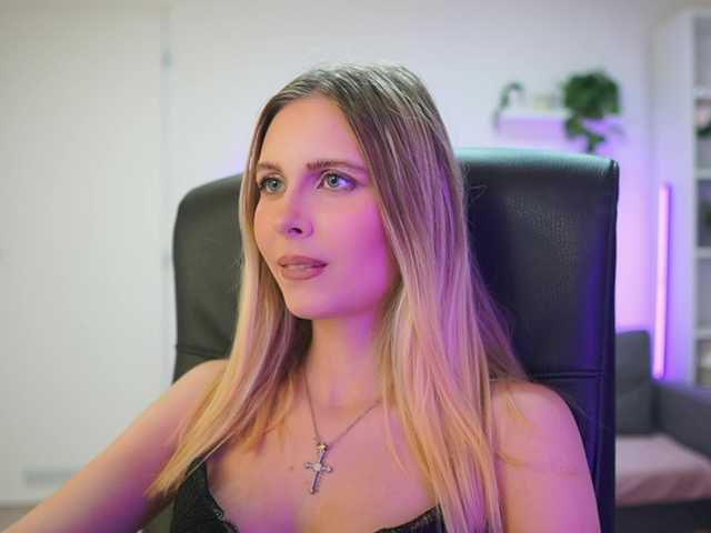 catecrago's BongaCams show and profile