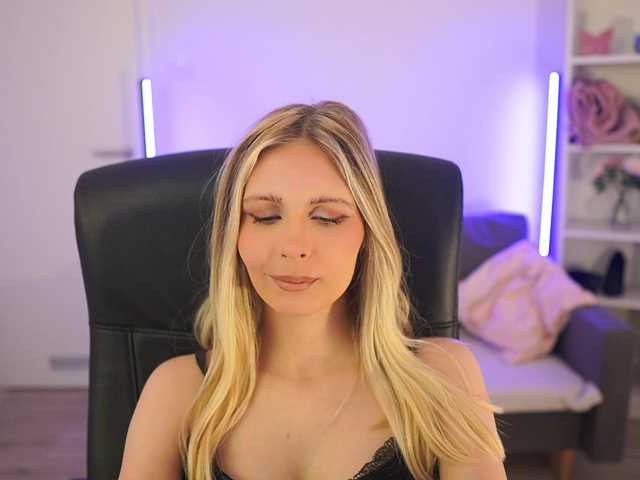 catecrago's BongaCams show and profile