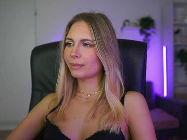 catecrago's BongaCams show and profile