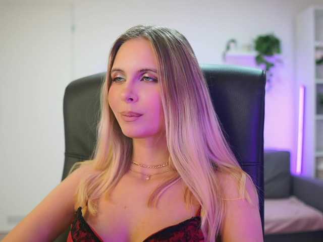 catecrago's BongaCams show and profile