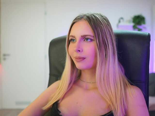 catecrago's BongaCams show and profile