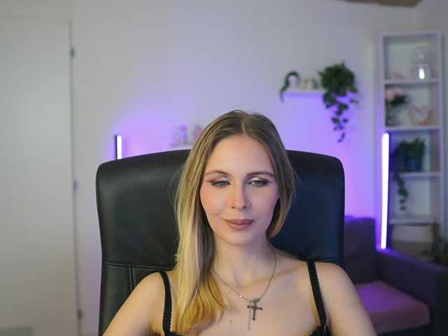 catecrago's BongaCams show and profile