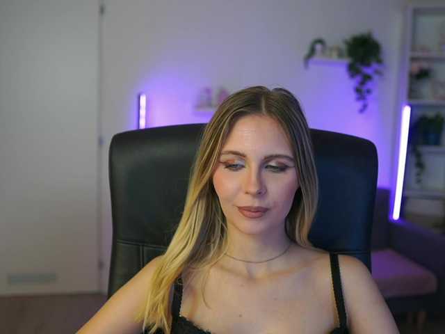 catecrago's BongaCams show and profile