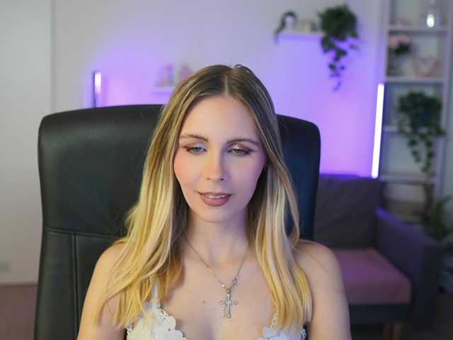 catecrago's BongaCams show and profile