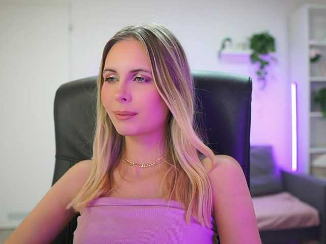 catecrago's BongaCams show and profile