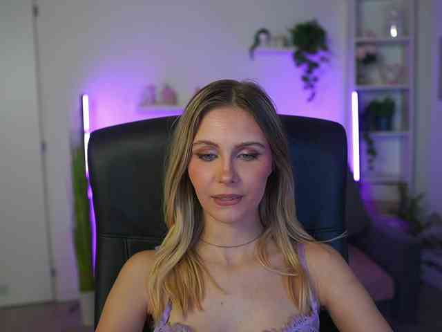 catecrago Live Webcam on BongaCams