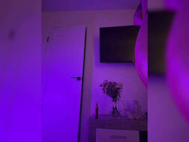 стрип от FeeBee