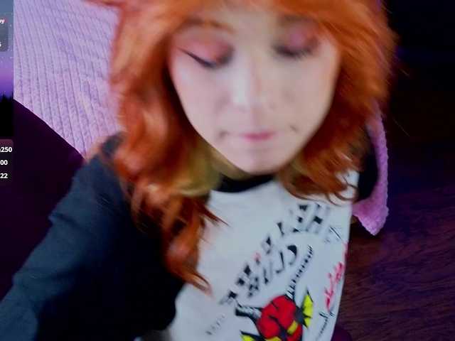 CoralineJones's BongaCams show and profile