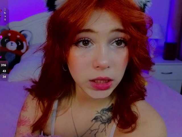 CoralineJones's BongaCams show and profile