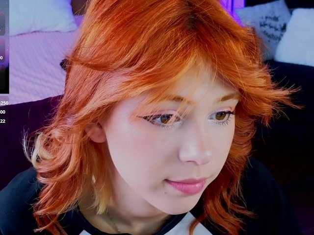 CoralineJones's BongaCams show and profile