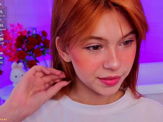 CoralineJones's BongaCams show and profile