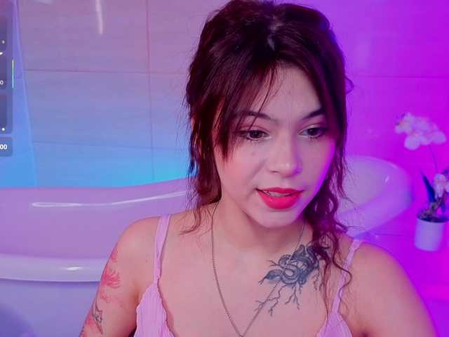 CoralineJones from BongaCams is Freechat