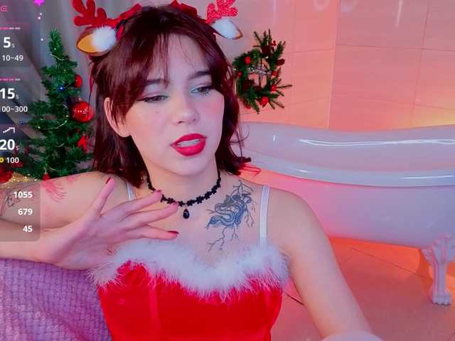 CoralineJones's BongaCams show and profile