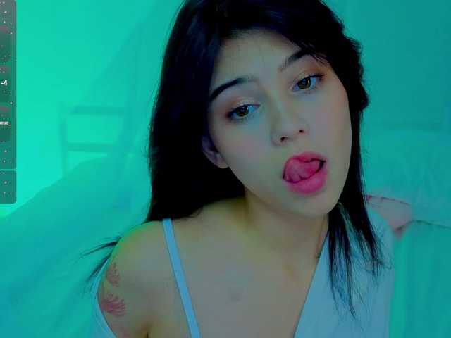 CoralineJones from BongaCams is Freechat