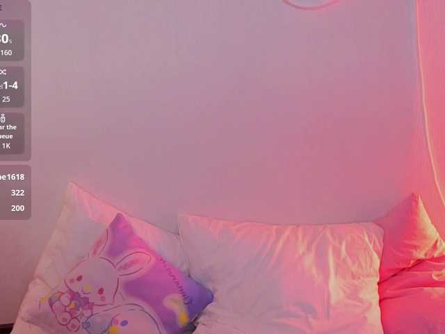 CoralineJones's BongaCams show and profile