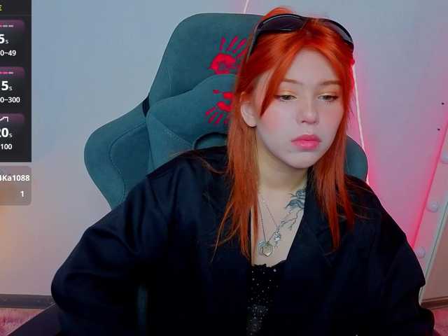 CoralineJones's BongaCams show and profile