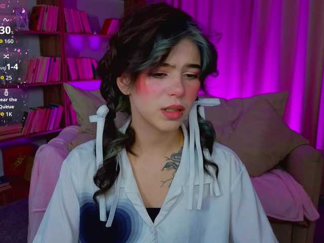 CoralineJones's BongaCams show and profile